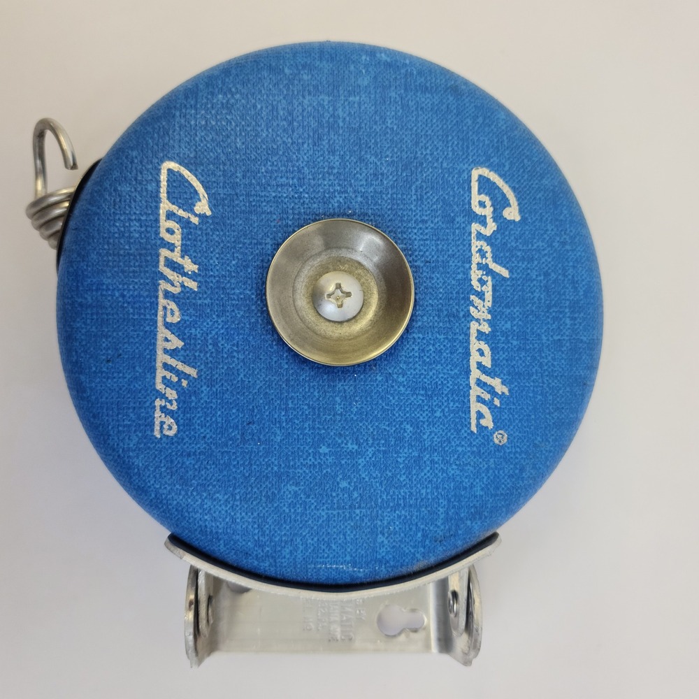 Vintage Cordomatic Retractable Clothesline Blue Wall Mount